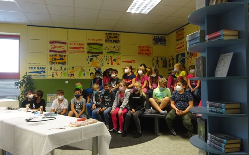 5. 10. 2021 ZŠ Lerchova, 4.A_Pitva knihy