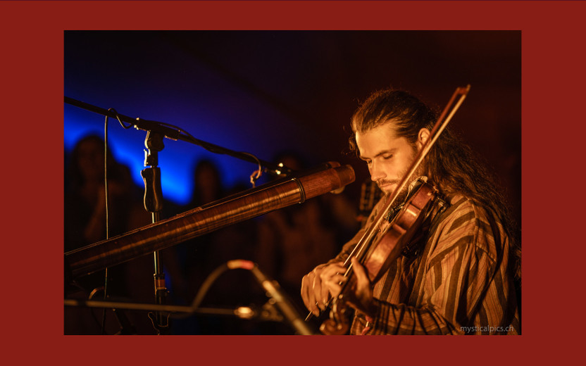 Vojta Violinist & Mirith