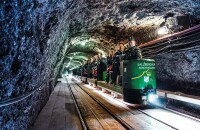 salzbergwerk-berchtesgaden-grubenbahn-min.jpg