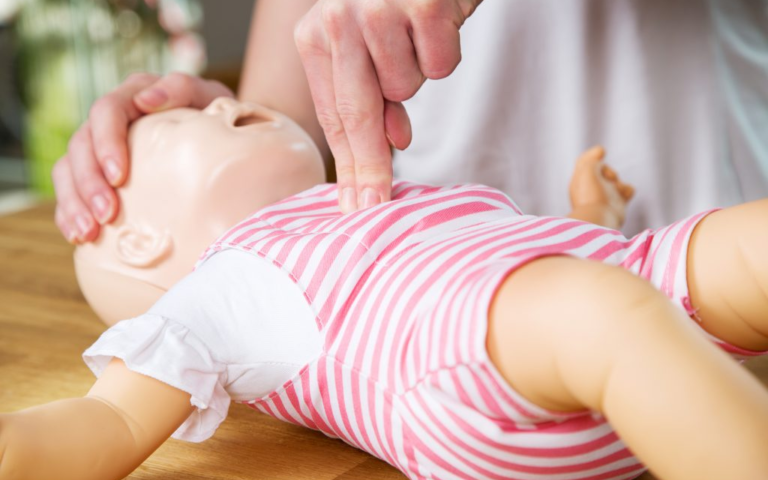 Kurz první pomoci pro miminka a děti