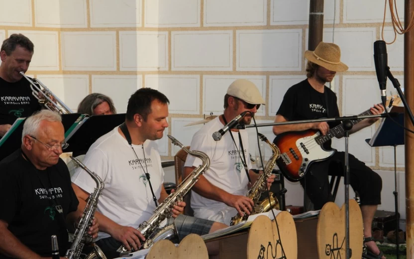Karavana Swingers Band