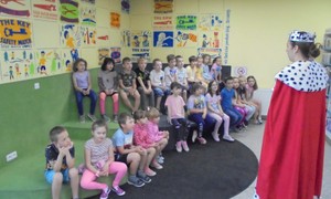 5.6.2025 ZŠ Lerchova, 1.A: Pasování na Rytíře slova