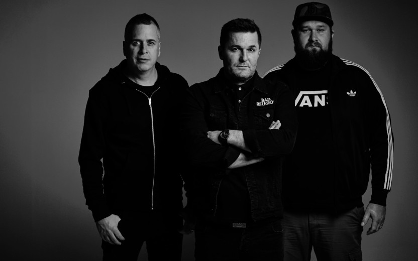 INE KAFÉ • Ostrov Santos