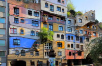 Wien_-_Hundertwasserhaus_(01).jpeg
