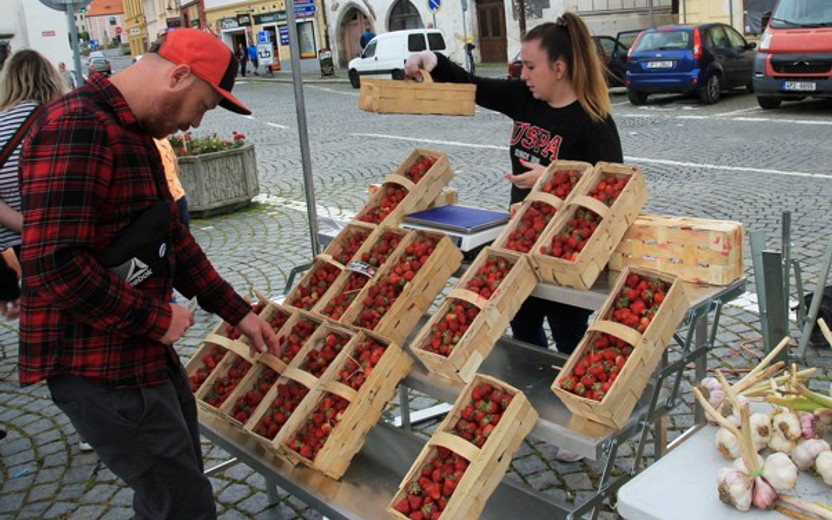 Farmářské trhy červen