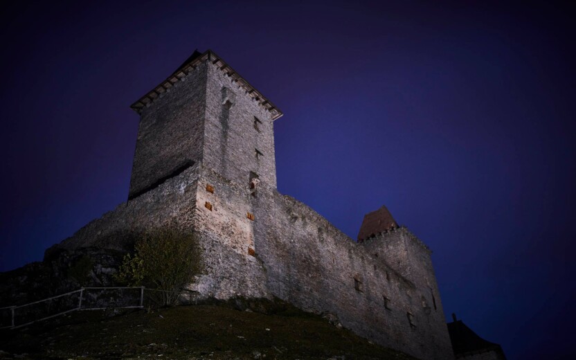Noční prohlídky na hradě Kašperk